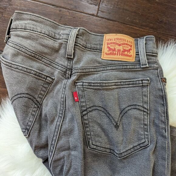 Levi's Women's Wedgie Straight Break A Leg High Rise Button Fly Jeans 25 - Picture 4 of 6